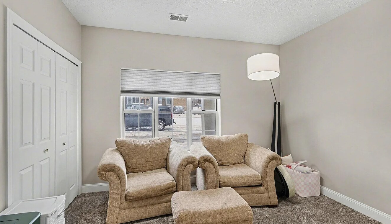 Building Photo - 288 W Saginaw St