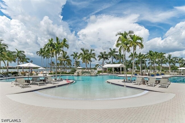 Building Photo - 14586 Tropical Dr