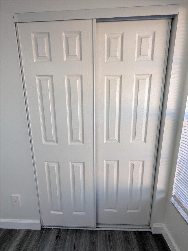 Building Photo - 2456 NW 52nd Ave