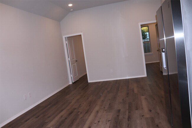 Building Photo - 11633 Vistawood St