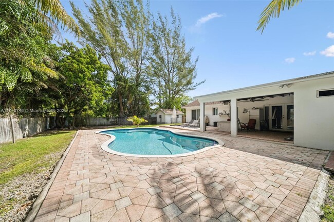 Building Photo - 18002 SW 87th Pl