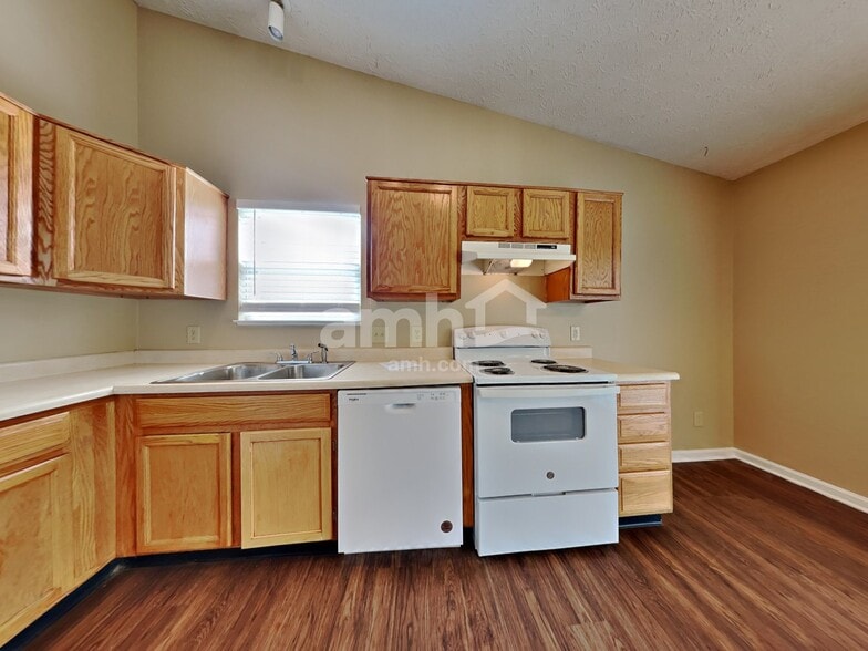 Building Photo - 6429 Oyster Key Ln