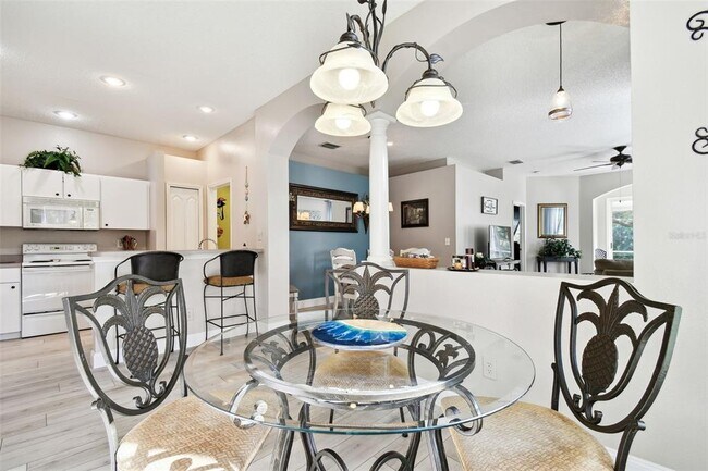 Building Photo - 1687 Starling Dr