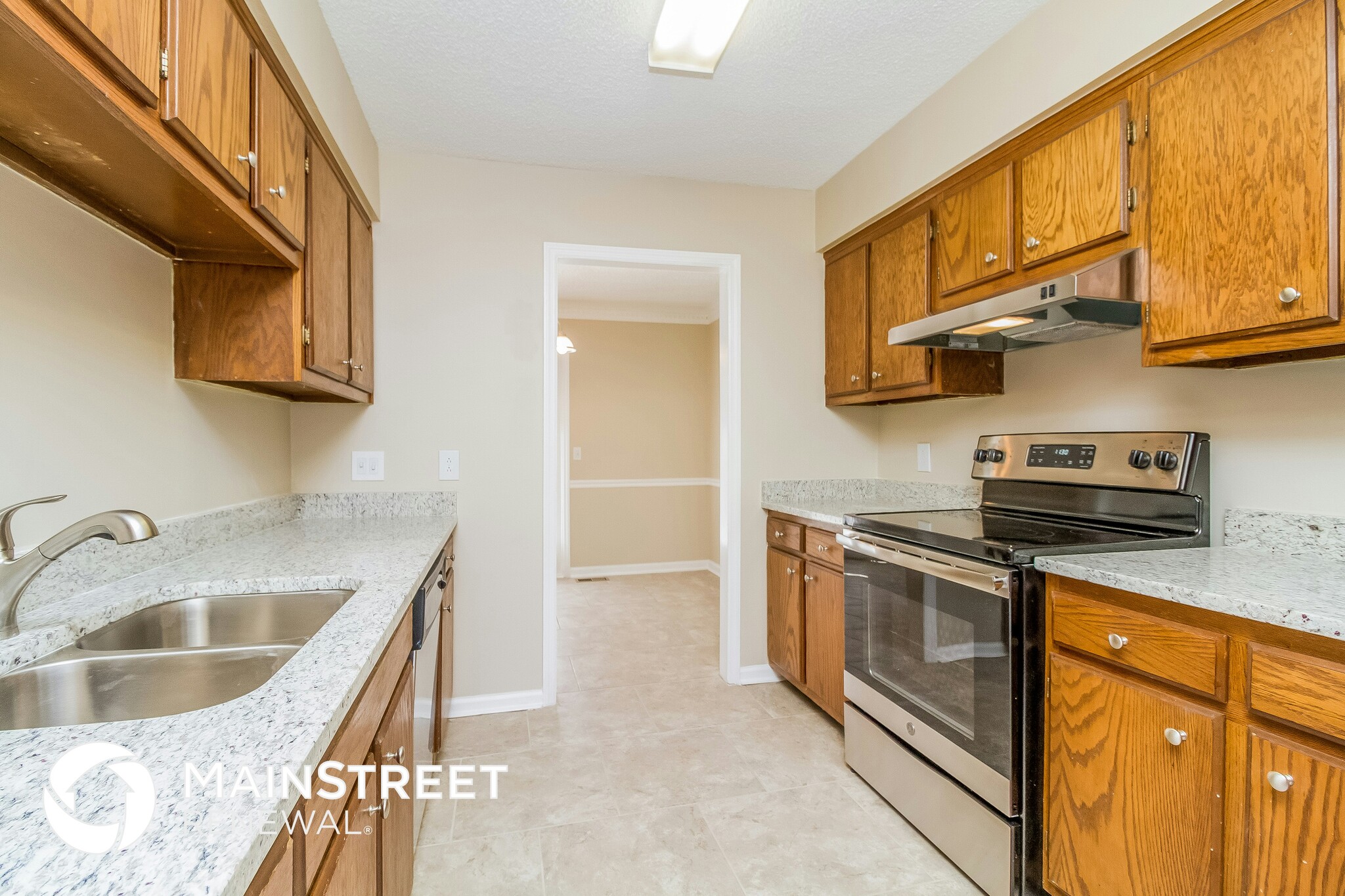 Building Photo - 5001 Pebble Creek Dr