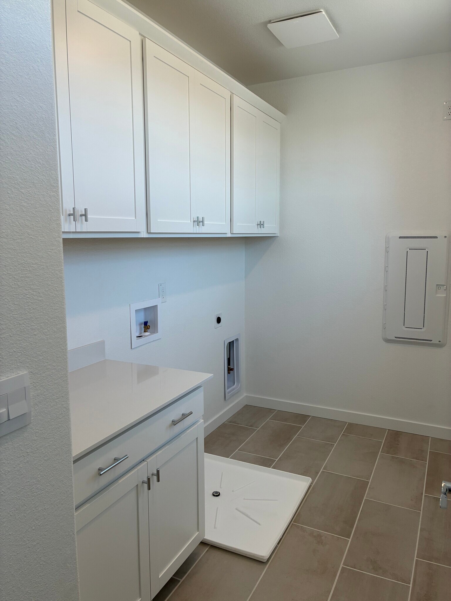 Building Photo - 8133 Arrowfield Way