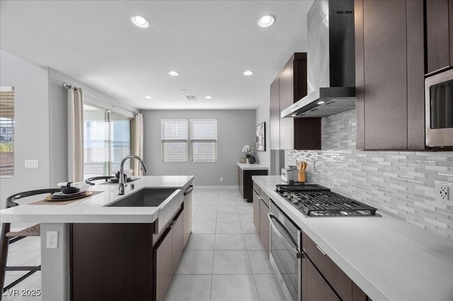 Building Photo - 635 Pyrite Will St