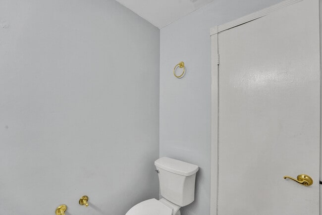 Building Photo - 6565 Las Flores Dr