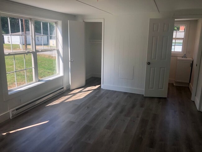 Building Photo - Newly remodeled home is located in Lancast...