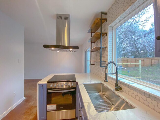 Building Photo - 7208 Meador Ave