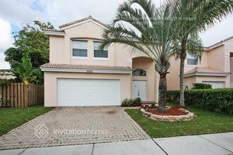 Building Photo - 3022 Sunset Ln