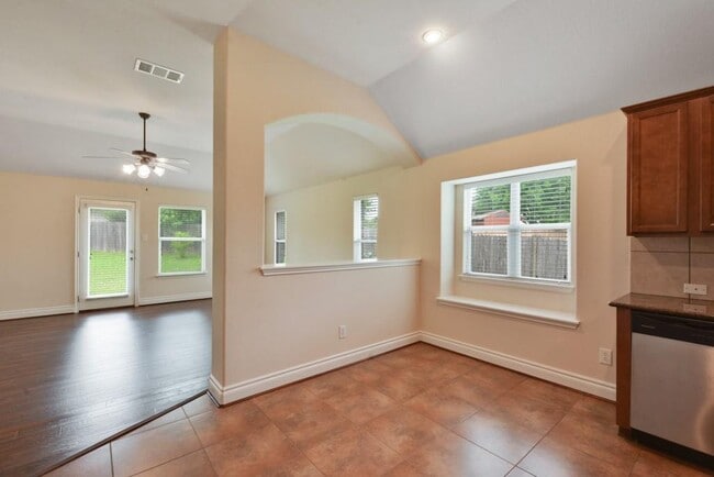Building Photo - 291 Cold Spring