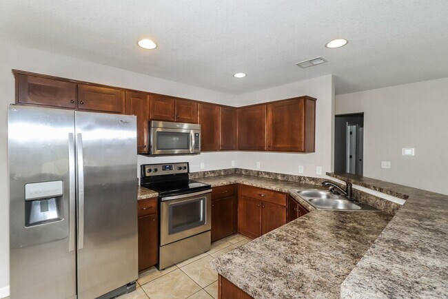 Building Photo - 2729 Miner Cove