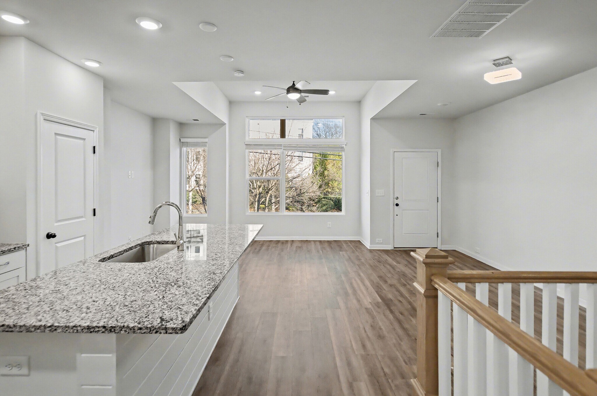 Building Photo - 2037 Statesville Ave