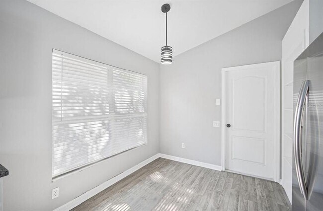 Building Photo - 5513 Terrain De Golf Dr