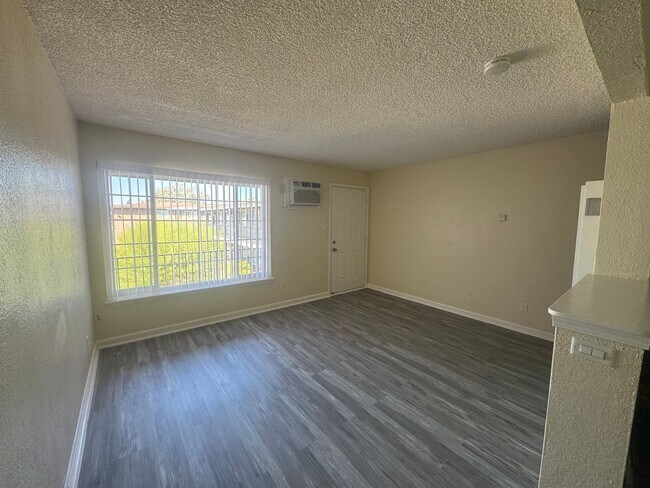 Building Photo - Welcome to SkyView Villa & Somerset Apartm...