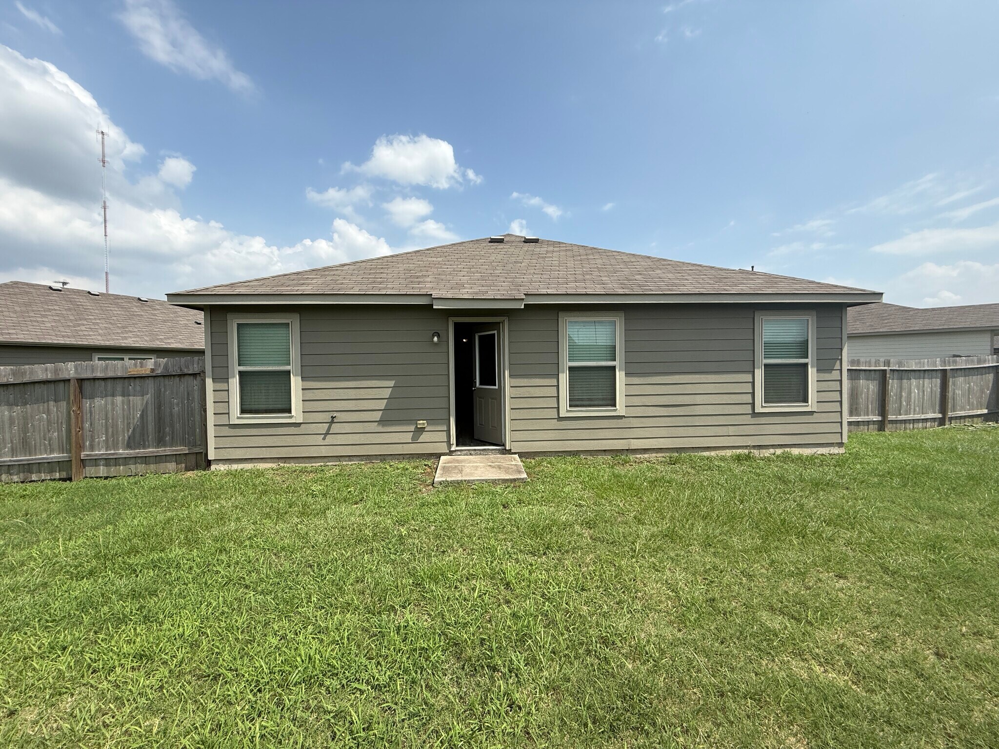 Building Photo - 18718 Callalily Bloom Ct
