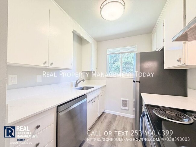 Building Photo - 116 173rd St S