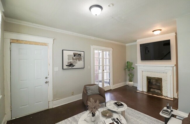 Building Photo - 628 E 38th St