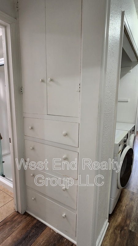 Building Photo - 1023-1029 North Washington Avenue - 1029