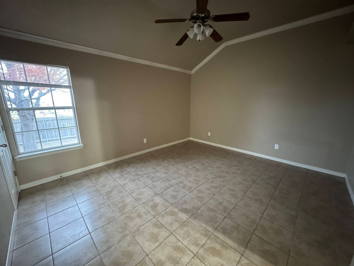 Building Photo - 1208 Powder River Dr