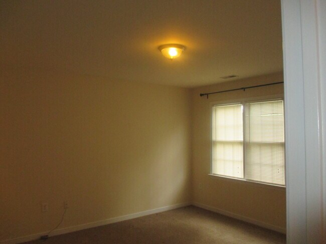 Building Photo - 11420 Avery Green Ct