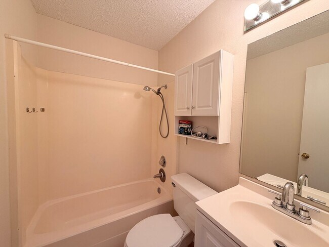 Building Photo - 2303 Whitlow Cove
