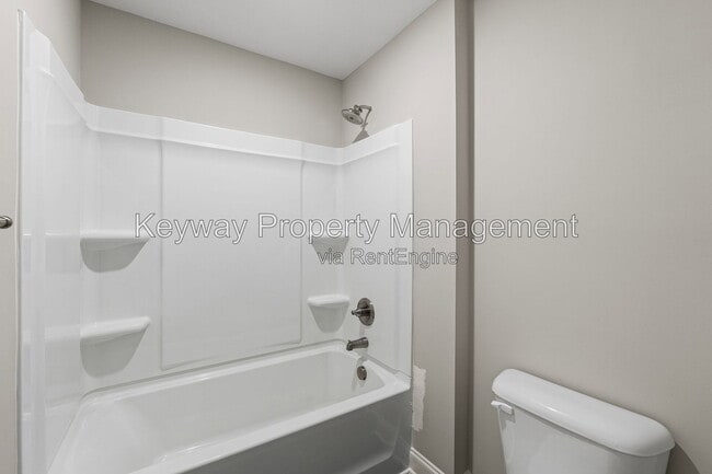 Building Photo - 4502 Chestnut Trl