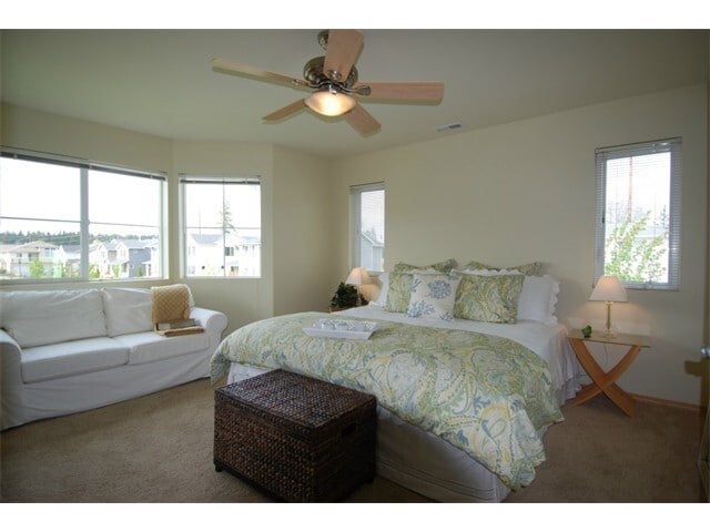 Building Photo - 3 Bedroom 2.5 Bath DuPont Townhome