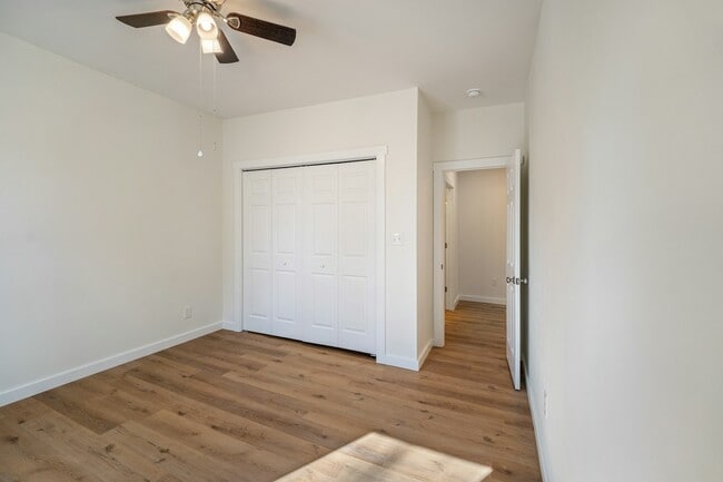 Building Photo - 1014 9th Ave