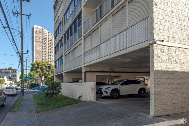 Building Photo - Kinau Villa