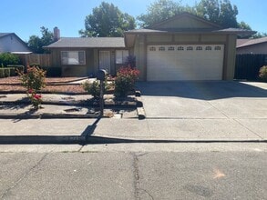 Building Photo - 2160 Tilden Pl