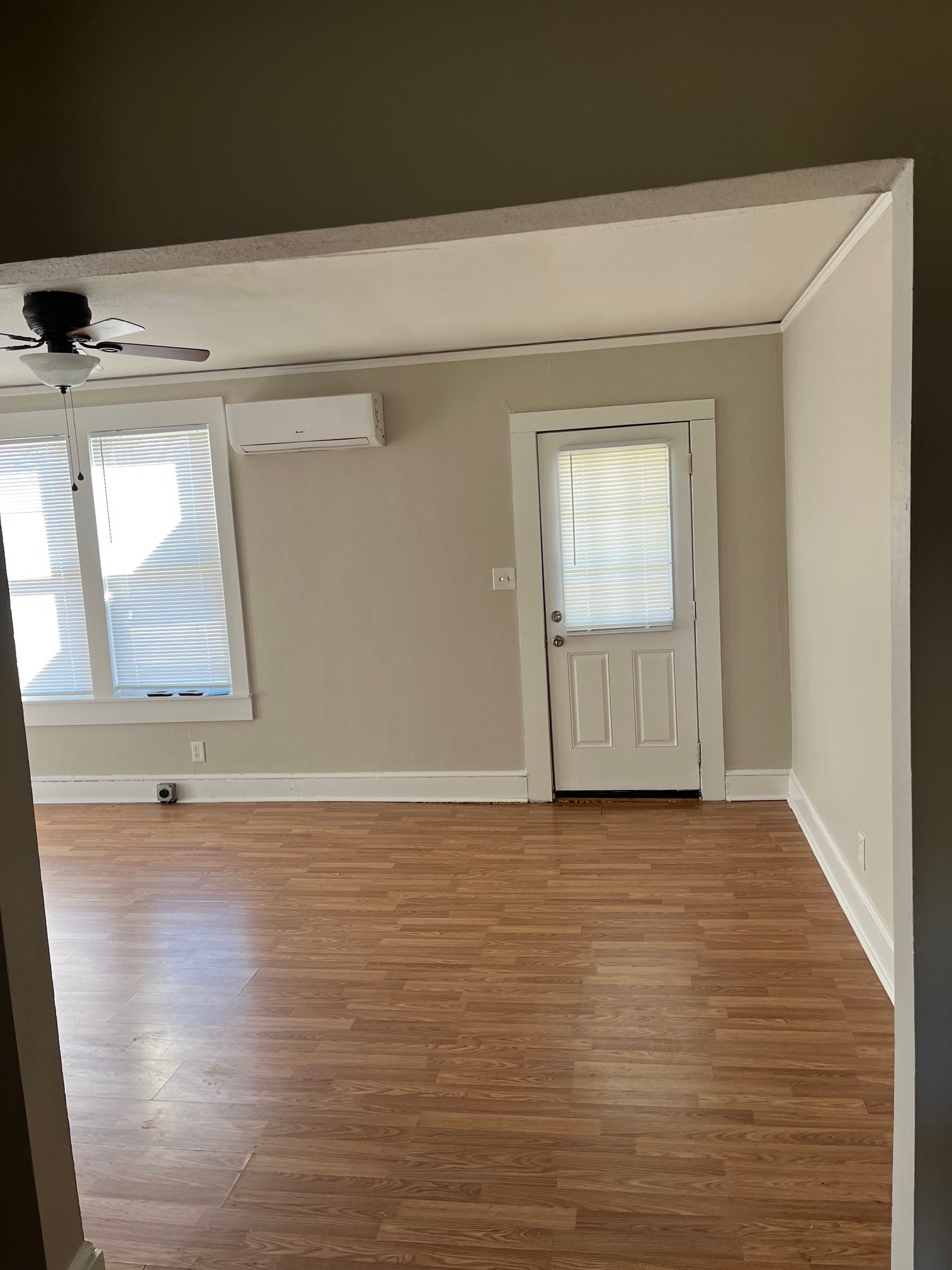 Living room mini split - 438 3rd Ave SW