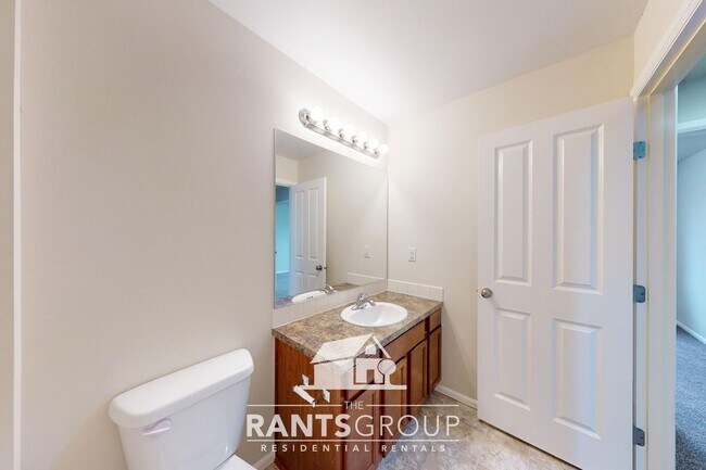 Building Photo - Spacious 4-Bedroom, 2.5-Bath Home with Open Layout in Lacey!