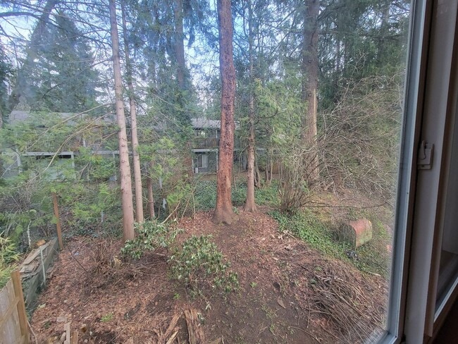 Building Photo - 2804 Pine Rd NE