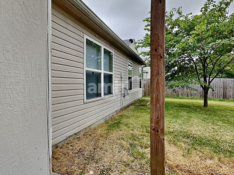 Building Photo - 2508 Monarchy Ln