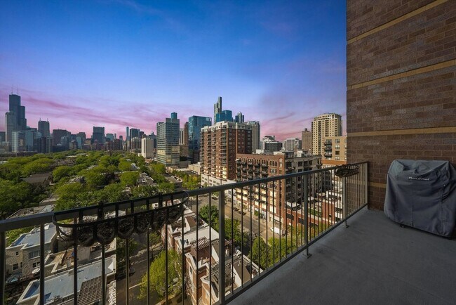 Building Photo - 1530 S State St