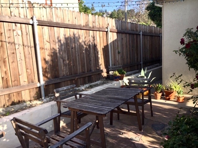 Building Photo - 2218 Griffith Park Blvd