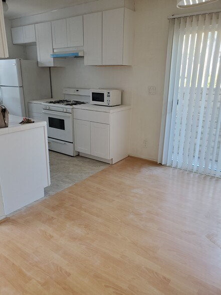 dinning room - 2511 Abbot Kinney Blvd