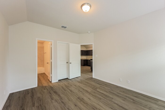 Building Photo - 9326 Somers Bend