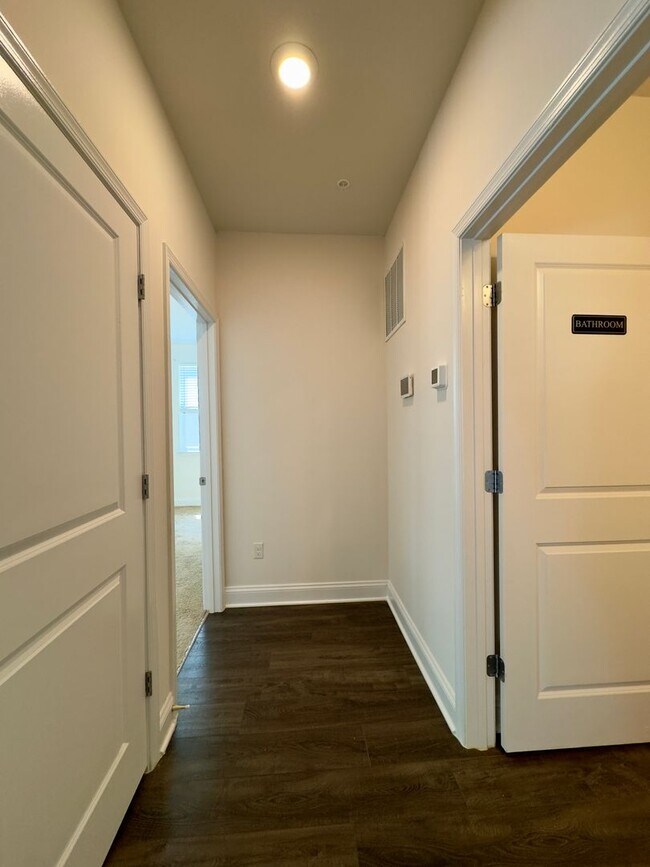 Building Photo - Charming 4 Bedroom/2.5 Bathroom Home in Bel Air, MD!