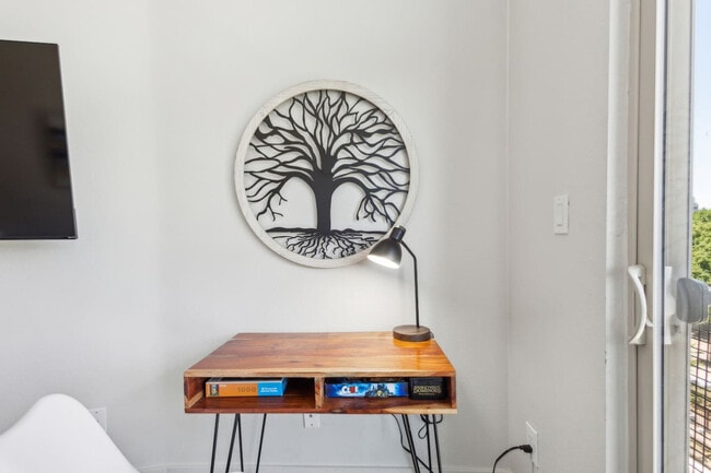 Building Photo - 2901 Indiana St