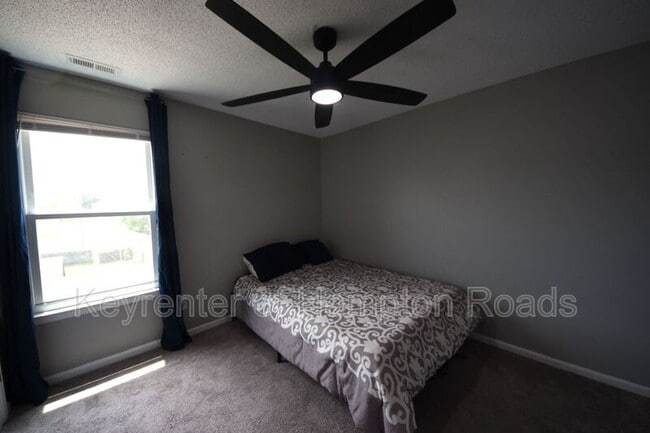 Building Photo - 1197 Dovetail Ct