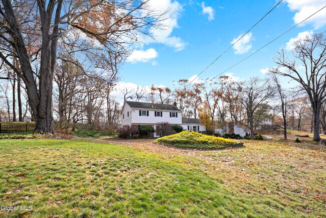 Building Photo - 167 Wood Dale Dr