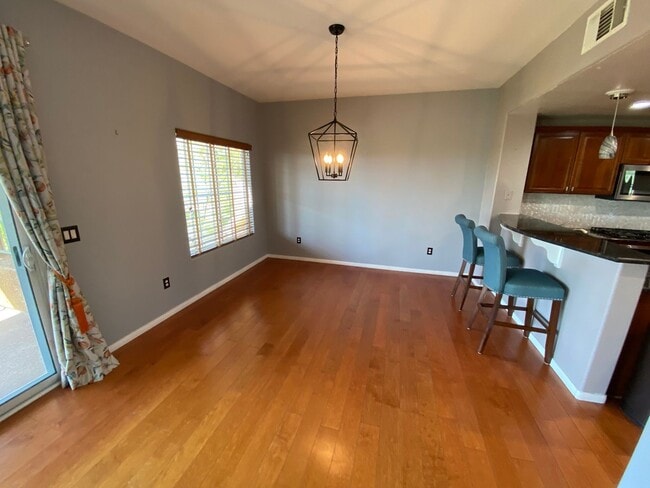 Building Photo - 11865 Tevare Ln