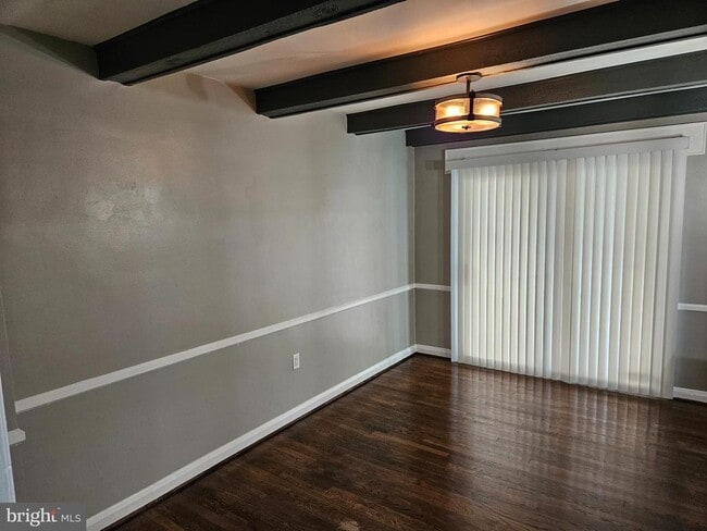 Building Photo - 1285 Cedarcroft Rd