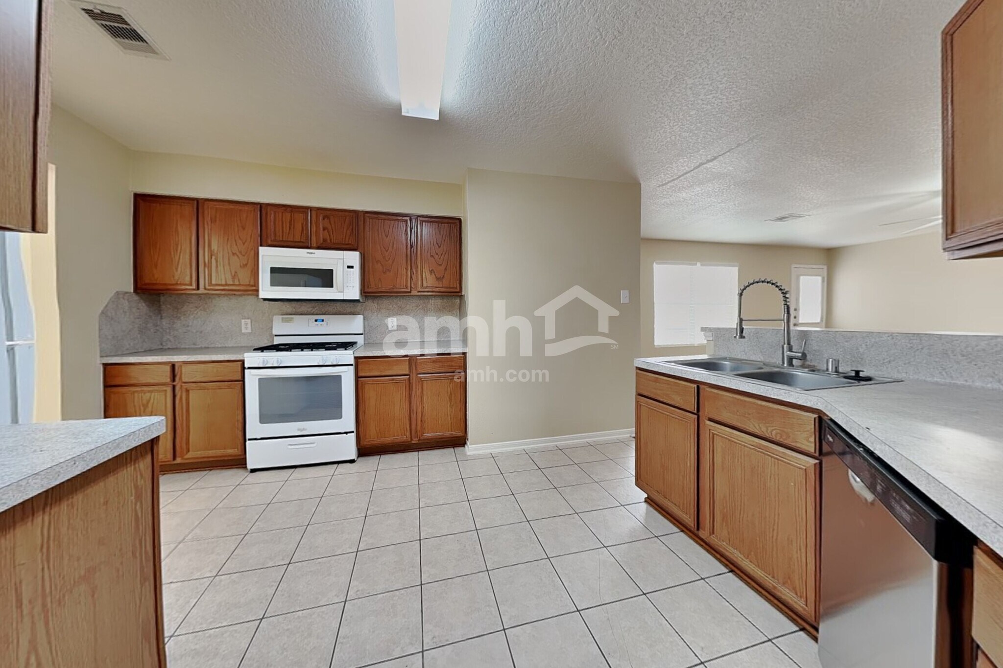 Building Photo - 5602 Darby Square Trl
