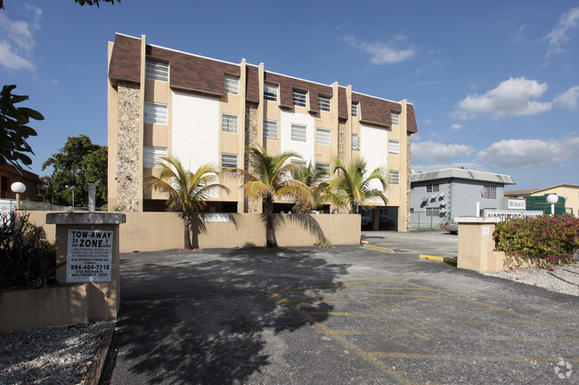 Northside Manor Apartments - Johnson Street  Apartments