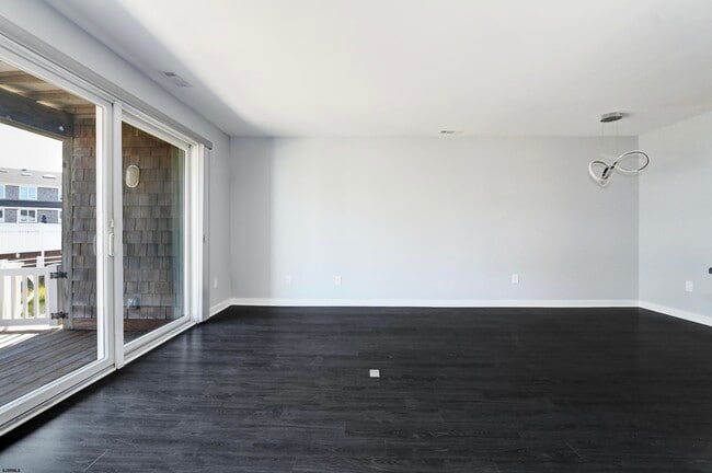 Building Photo - 903 Harbour Cove