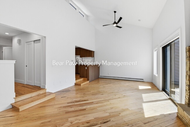 Building Photo - "Charming North  Evergreen Townhouse" "