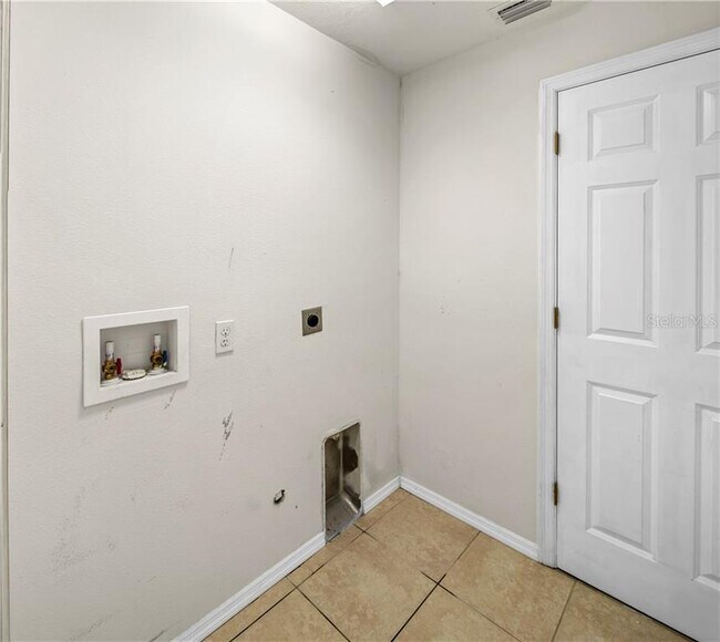 Building Photo - 1039 Dogwood Dr